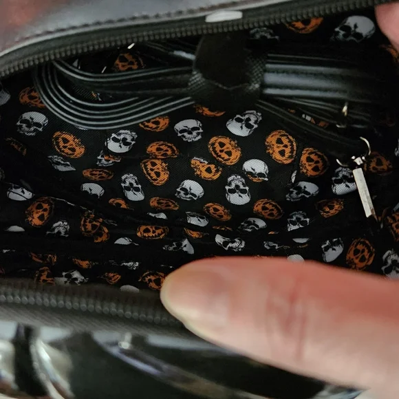 Crossbag - Picture 3 of 3